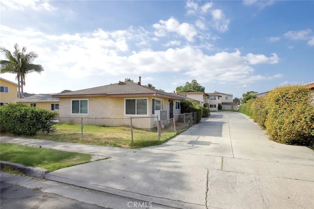 6029 Live Oak Street, Bell Gardens, CA 90201