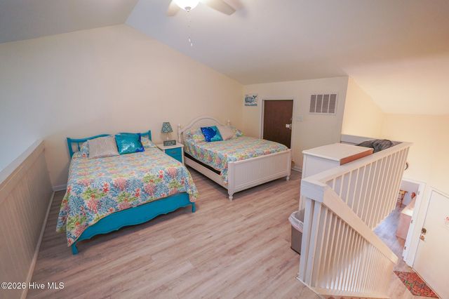 918 N New River Drive 237, Holly Ridge, NC 28445