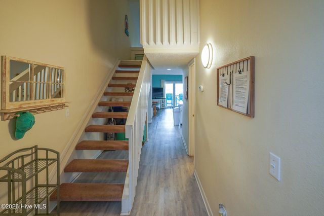 918 N New River Drive 237, Holly Ridge, NC 28445