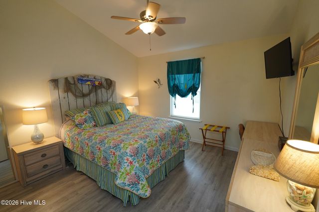 918 N New River Drive 237, Holly Ridge, NC 28445