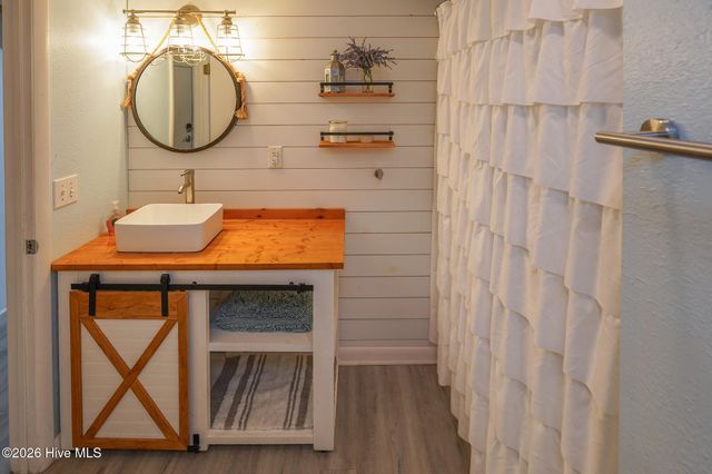 918 N New River Drive 237, Holly Ridge, NC 28445