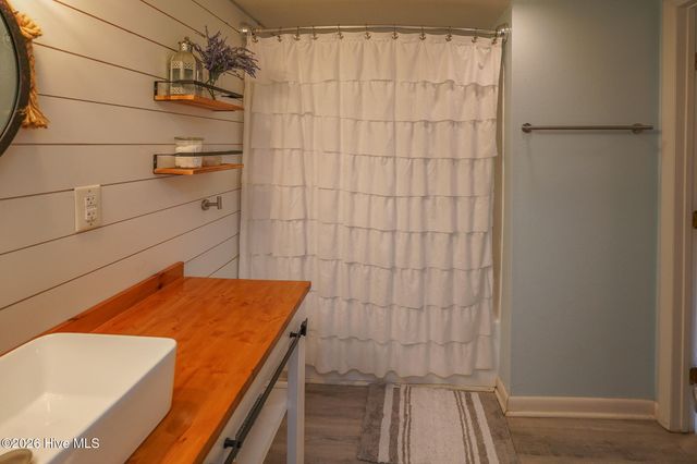 918 N New River Drive 237, Holly Ridge, NC 28445