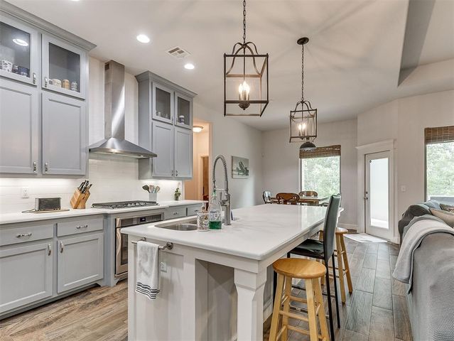 2613 NE 14th Street, Moore, OK 73160