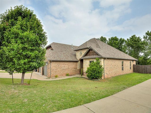 2613 NE 14th Street, Moore, OK 73160