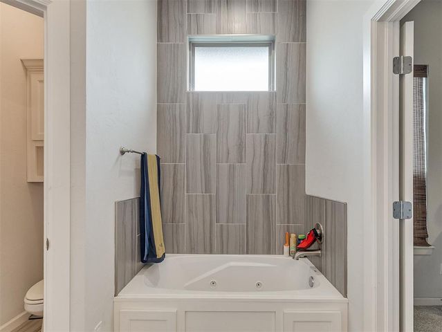 2613 NE 14th Street, Moore, OK 73160