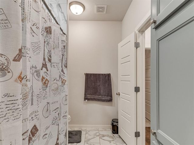2613 NE 14th Street, Moore, OK 73160