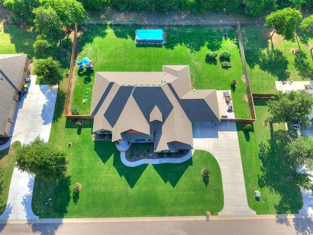 1605 Baylee Lane, Choctaw, OK 73020