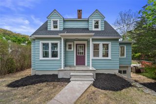 11 Mearns Avenue, Highland Falls, NY 10928