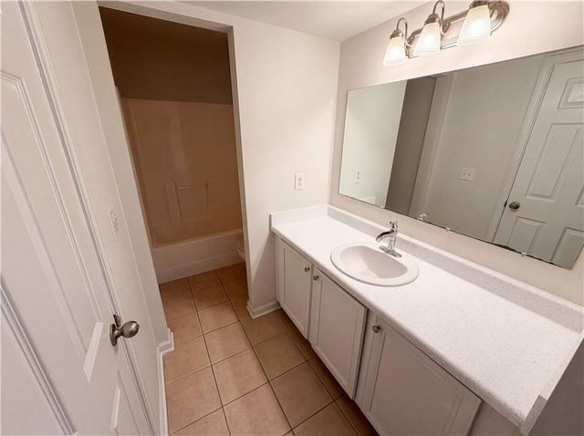 474 Village Way, Loganville, GA 30052