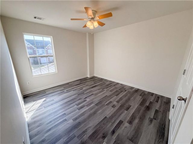 474 Village Way, Loganville, GA 30052