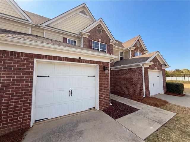 474 Village Way, Loganville, GA 30052