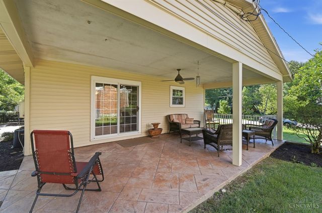 526 Chisholm Trail, Wyoming, OH 45215