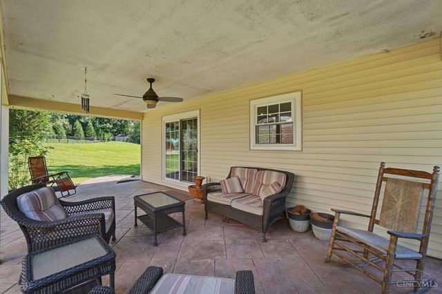 526 Chisholm Trail, Wyoming, OH 45215