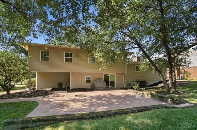 526 Chisholm Trail, Wyoming, OH 45215