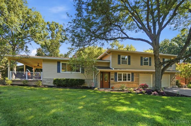 526 Chisholm Trail, Wyoming, OH 45215