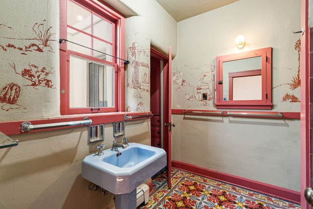 717 Don Gaspar, Santa Fe, NM 87505