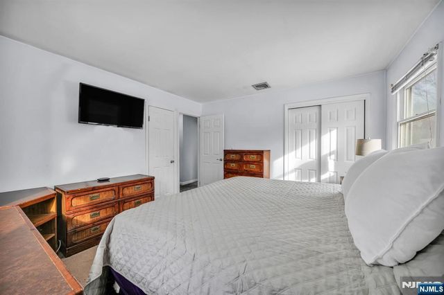 3 Midland Road, Montville Township, NJ 07045