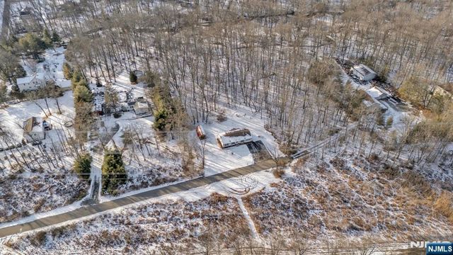 3 Midland Road, Montville Township, NJ 07045
