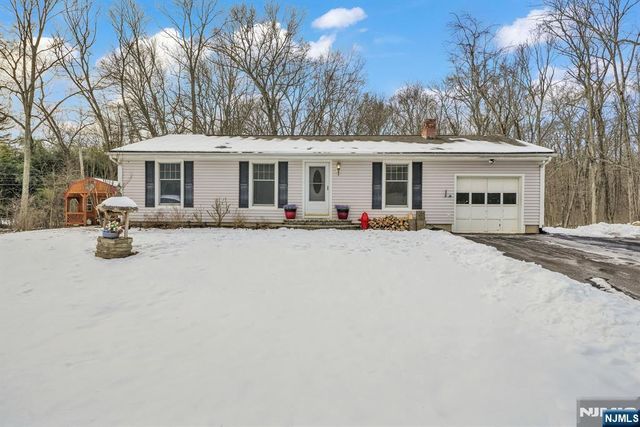 3 Midland Road, Montville Township, NJ 07045