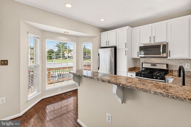 6126 MADISON CREST CT, Falls Church, VA 22041