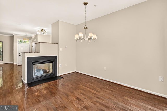 6126 MADISON CREST CT, Falls Church, VA 22041