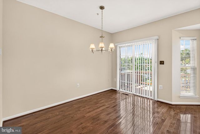 6126 MADISON CREST CT, Falls Church, VA 22041