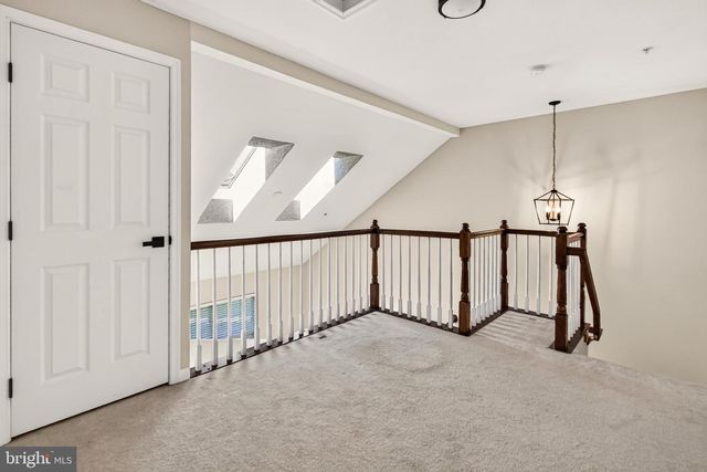 6126 MADISON CREST CT, Falls Church, VA 22041