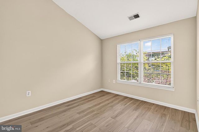 6126 MADISON CREST CT, Falls Church, VA 22041