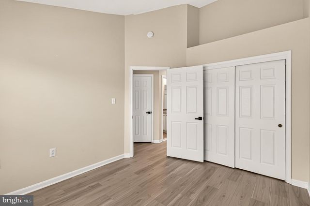 6126 MADISON CREST CT, Falls Church, VA 22041