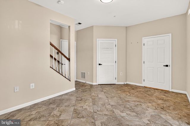 6126 MADISON CREST CT, Falls Church, VA 22041
