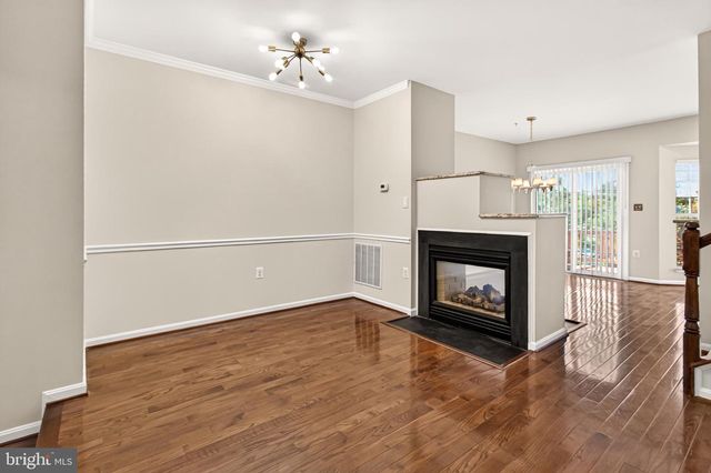 6126 MADISON CREST CT, Falls Church, VA 22041