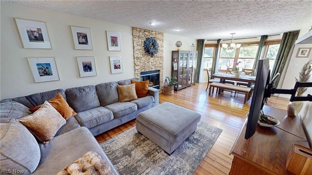971 Fieldstone Drive, Kent, OH 44240