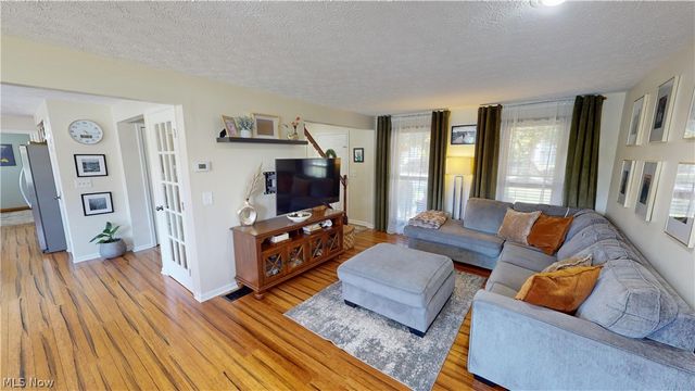 971 Fieldstone Drive, Kent, OH 44240