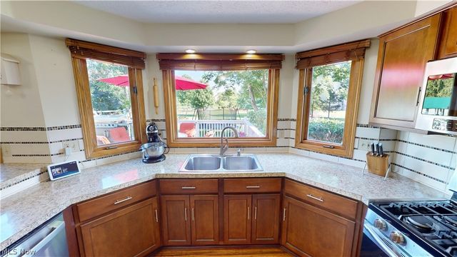 971 Fieldstone Drive, Kent, OH 44240
