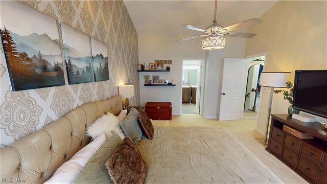 971 Fieldstone Drive, Kent, OH 44240