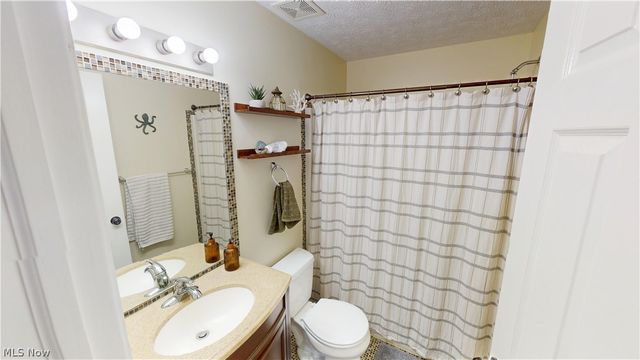 971 Fieldstone Drive, Kent, OH 44240