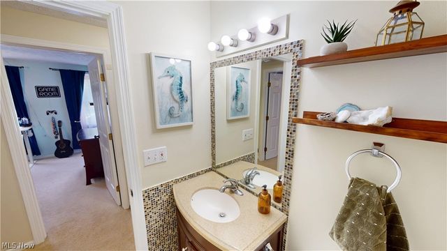 971 Fieldstone Drive, Kent, OH 44240