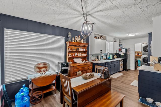 107 Woodard Avenue, Cleburne, TX 76033
