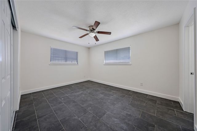 4013 Kingston Dr, Corpus Christi, TX 78411