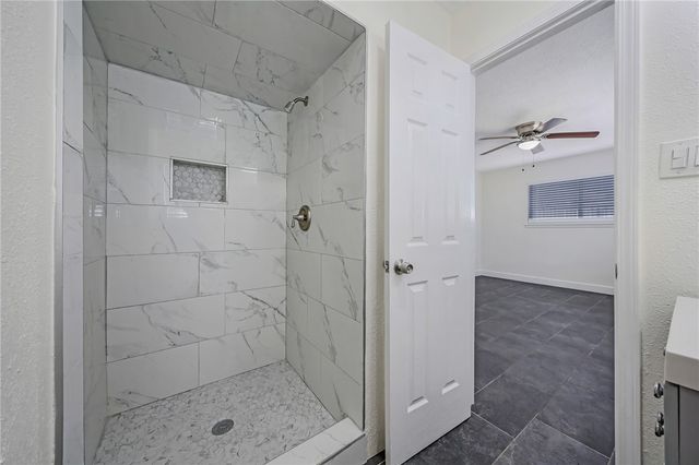 4013 Kingston Dr, Corpus Christi, TX 78411