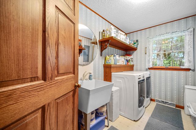 3935 N 950 E, Grovertown, IN 46531