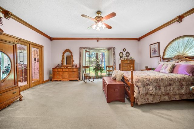 3935 N 950 E, Grovertown, IN 46531