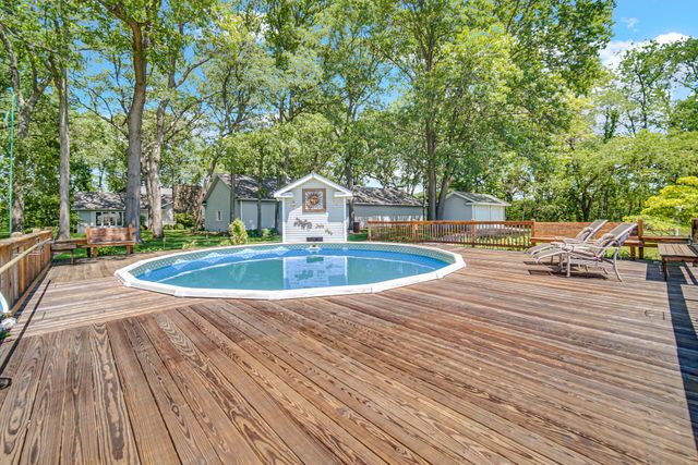 3935 N 950 E, Grovertown, IN 46531
