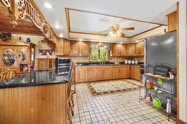 3935 N 950 E, Grovertown, IN 46531