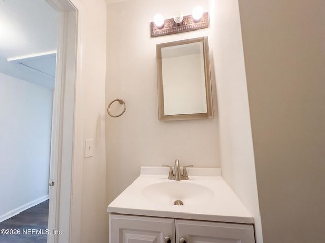 2225 GREEN OAK Drive, Jacksonville, FL 32211