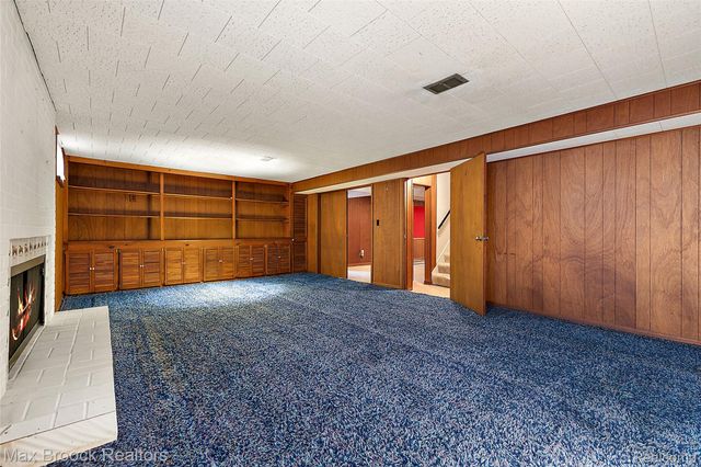 1309 Sandringham Way, Bloomfield Charter Township, MI 48301