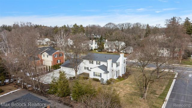 1309 Sandringham Way, Bloomfield Charter Township, MI 48301