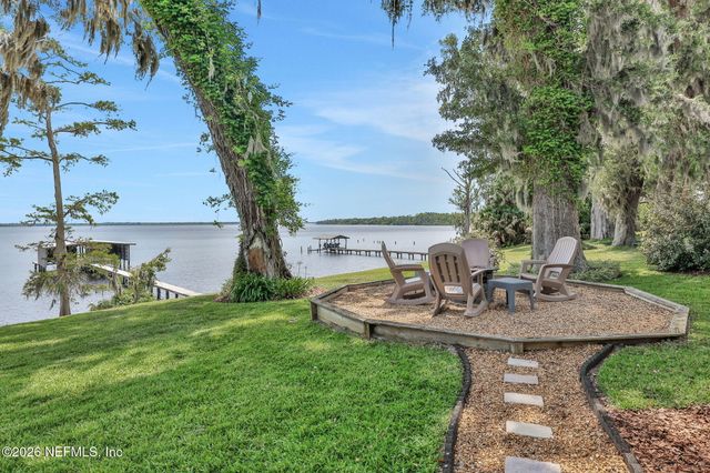 517 S PROSPECT Street, Crescent City, FL 32112