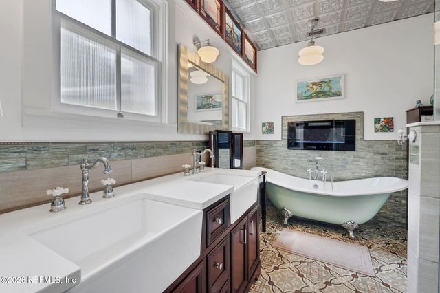 517 S PROSPECT Street, Crescent City, FL 32112