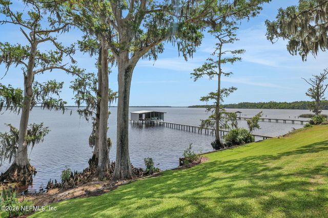 517 S PROSPECT Street, Crescent City, FL 32112